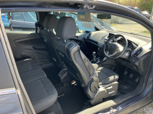 Gallery image of Ford B-Max
